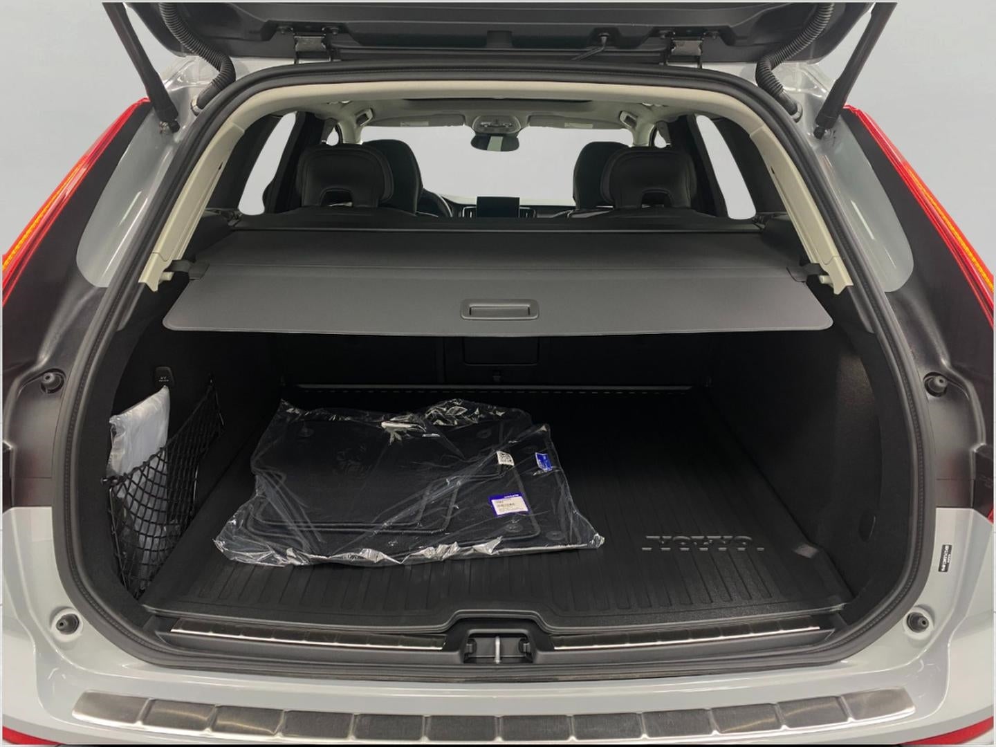 2026 Volvo XC60 B5 AWD Ultra