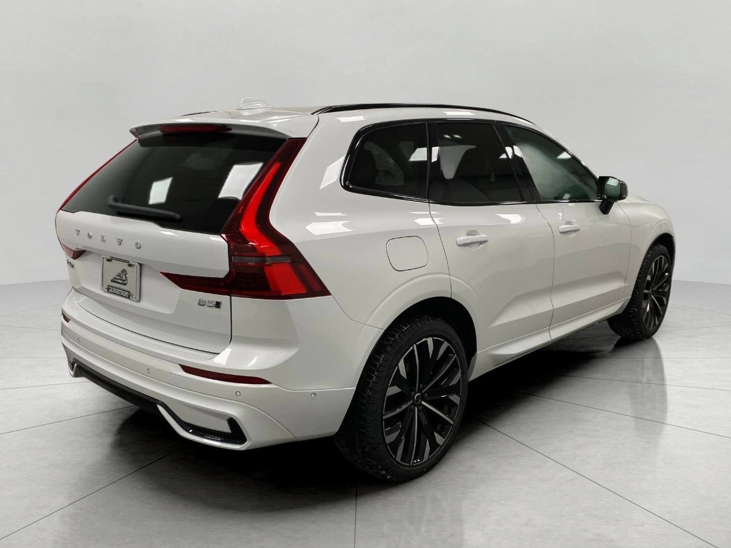 2026 Volvo XC60 B5 AWD Ultra
