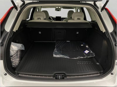 2026 Volvo XC60 B5 AWD Ultra