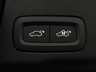 2026 Volvo XC60 B5 AWD Ultra