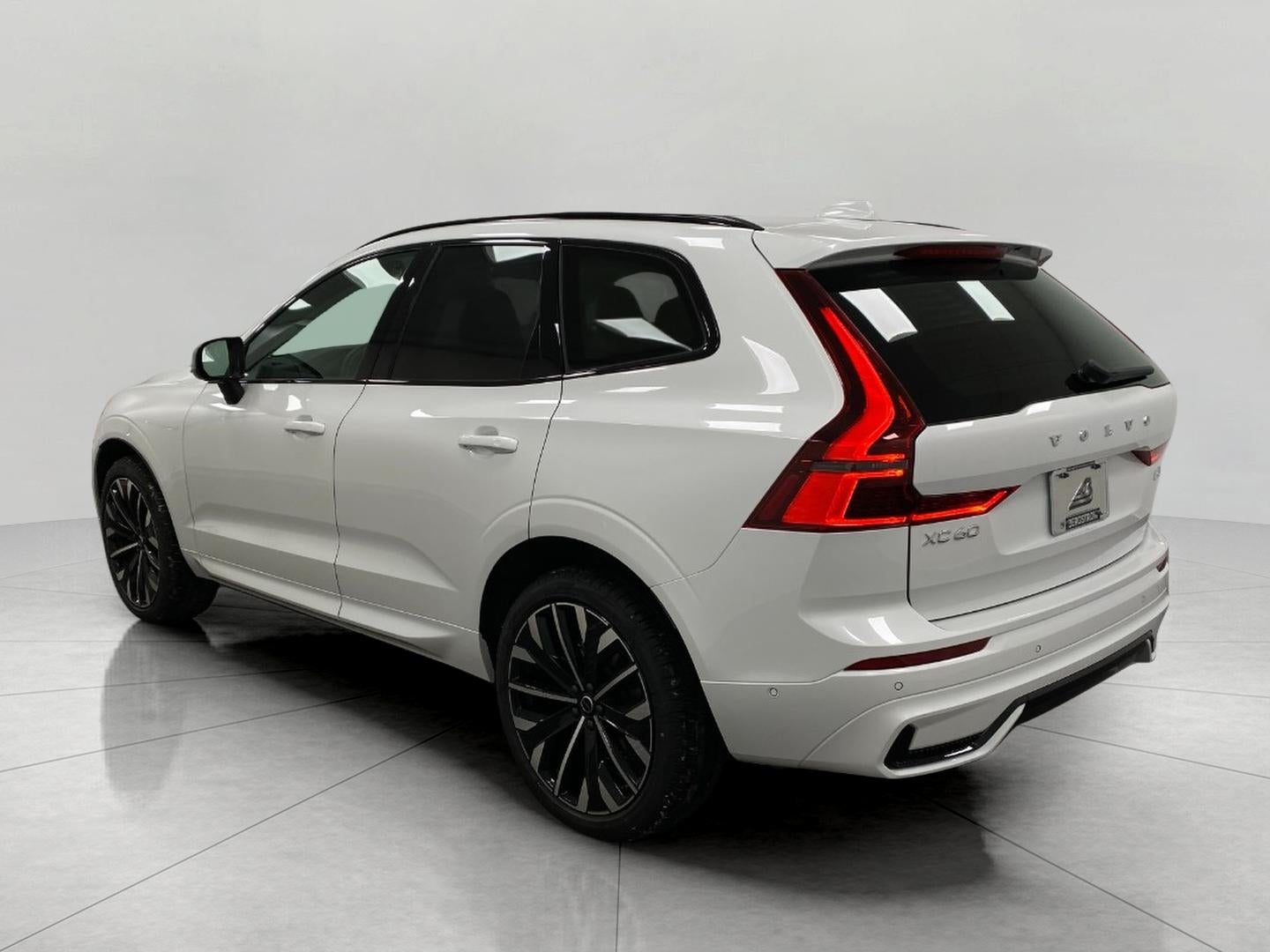 2026 Volvo XC60 B5 AWD Ultra