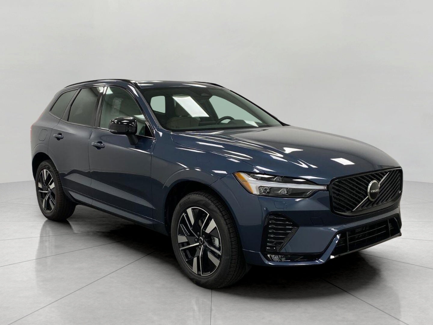 2027 Volvo XC60 Core