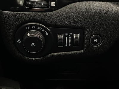 2023 Jeep Cherokee Altitude Lux 4x4