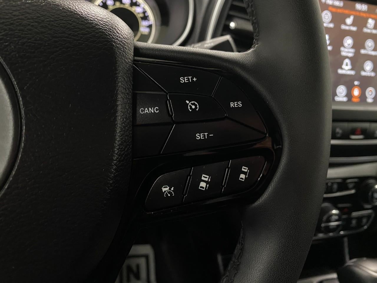 2023 Jeep Cherokee Altitude Lux 4x4