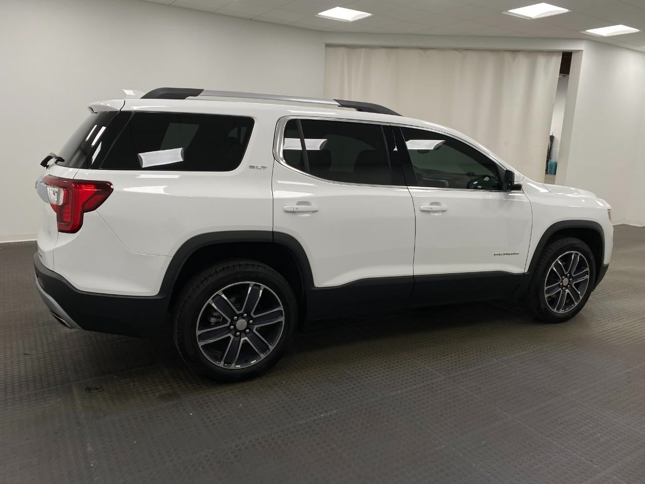2020 GMC Acadia AWD 4dr SLT