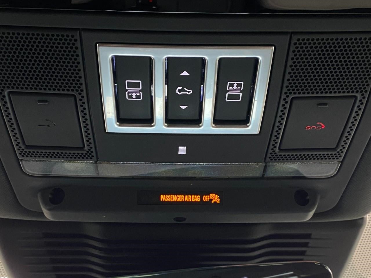 2022 Land Rover Discovery P360 HSE R-Dynamic