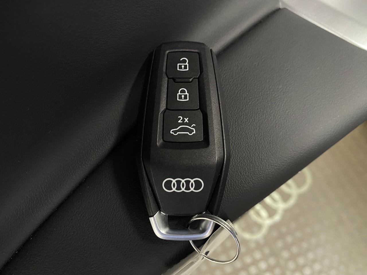 2025 Audi Q5 Premium 2.0 TFSI quattro