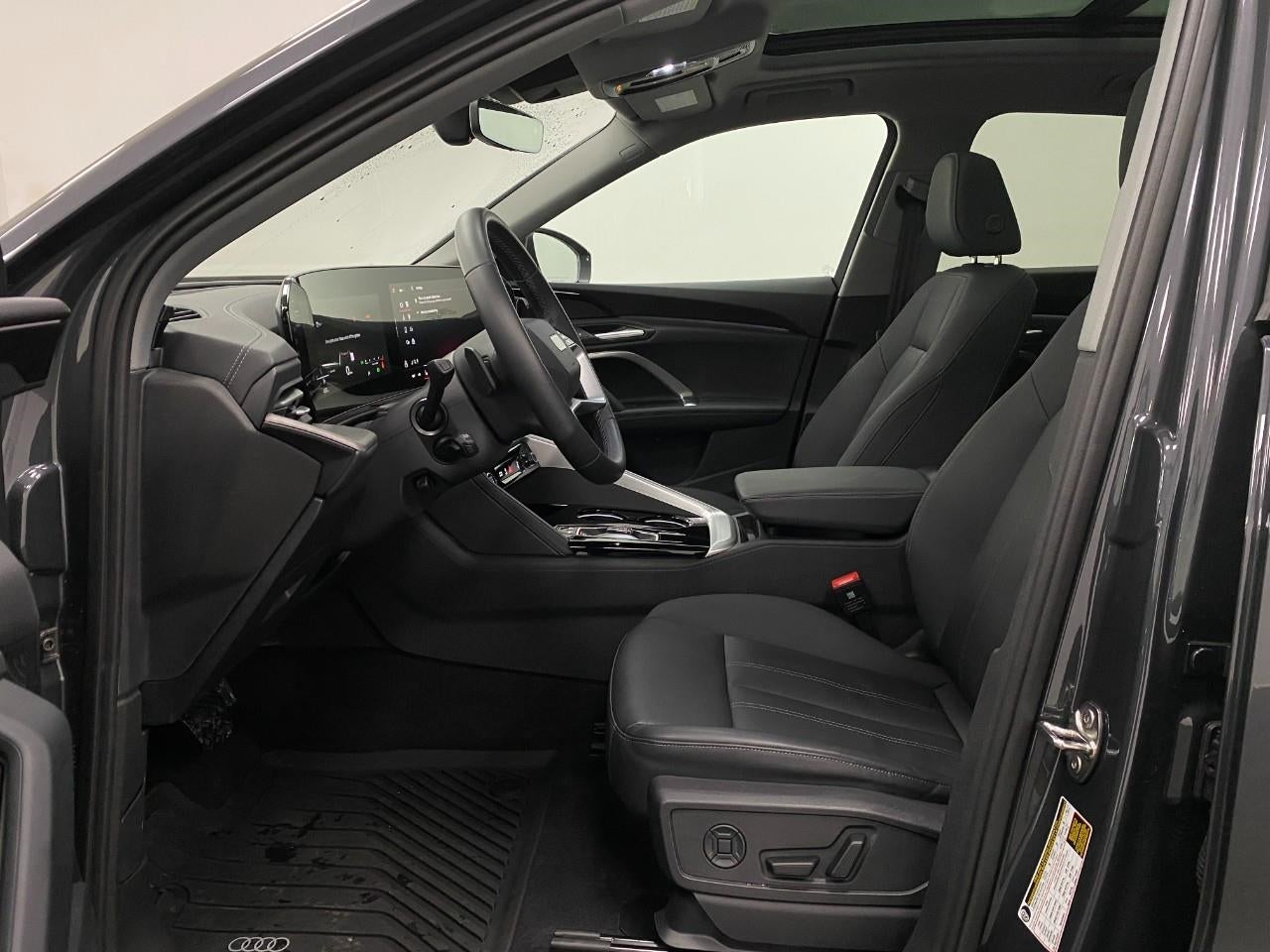 2025 Audi Q5 Premium 2.0 TFSI quattro