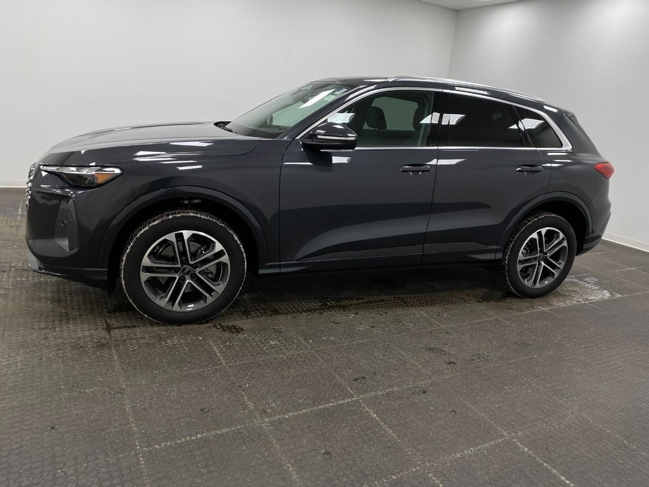 2025 Audi Q5 Premium 2.0 TFSI quattro