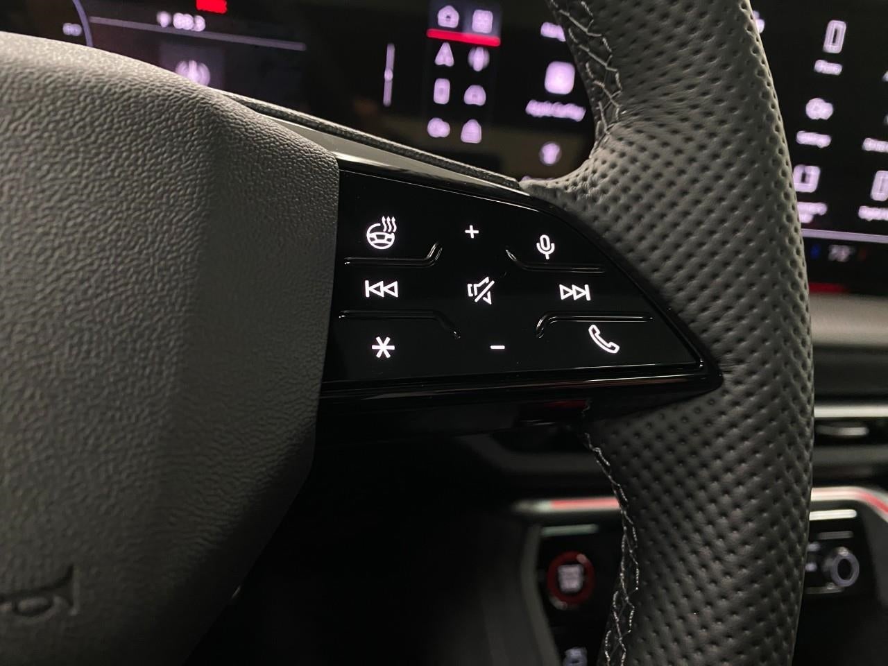 2025 Audi SQ5 Premium Plus 3.0 TFSI quattro