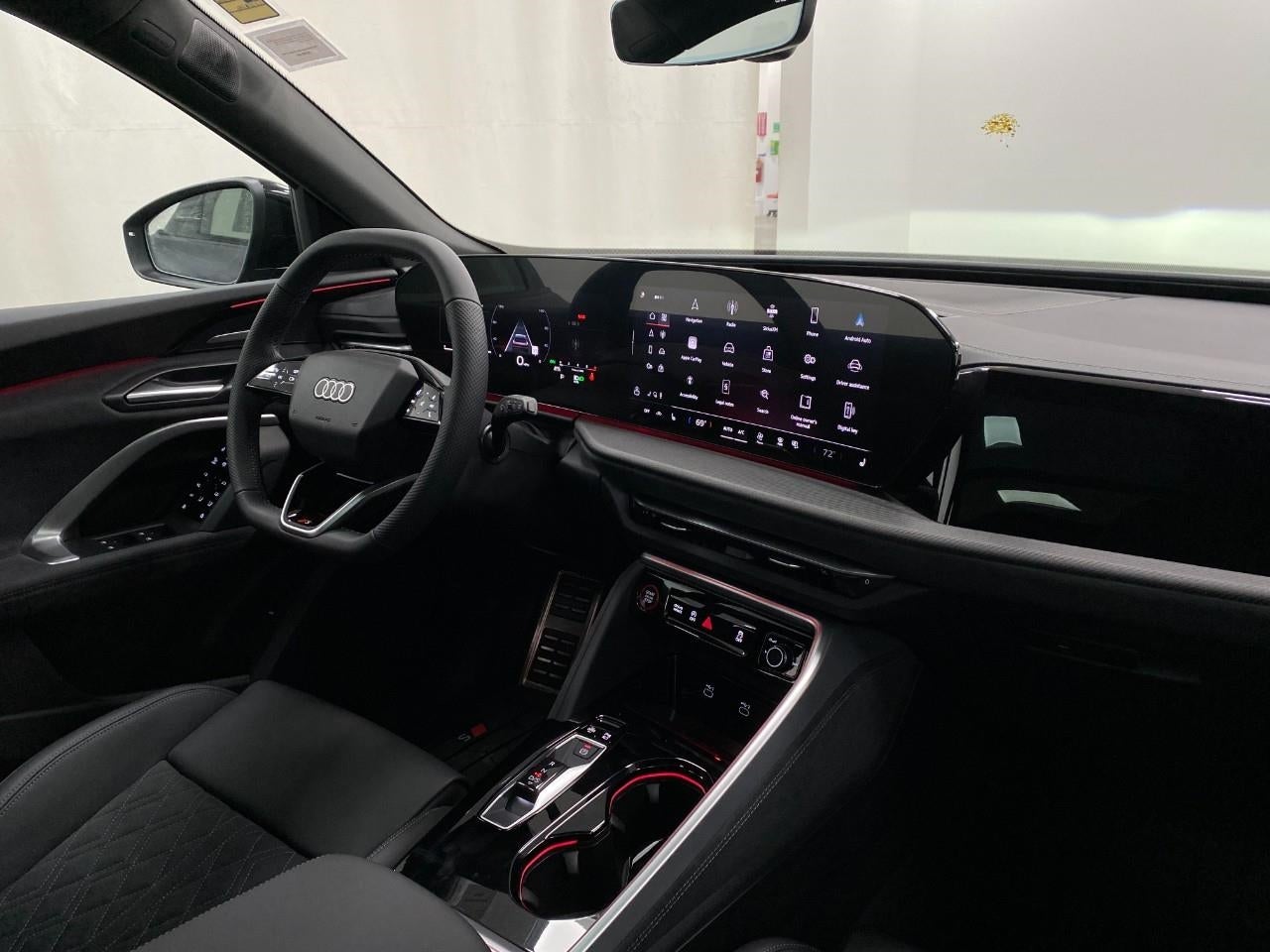 2025 Audi SQ5 Premium Plus 3.0 TFSI quattro