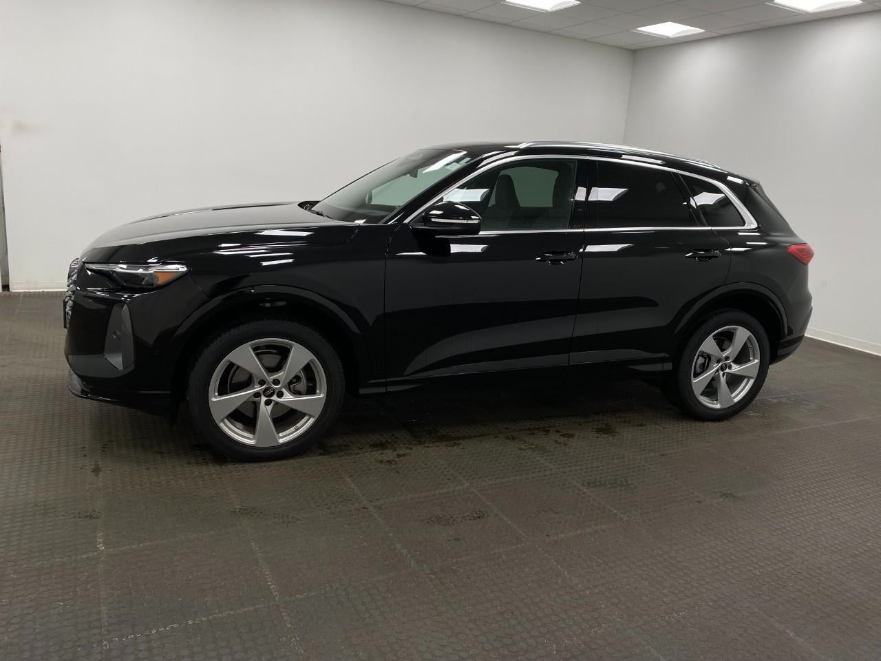 2025 Audi Q5 Premium Plus 2.0 TFSI quattro