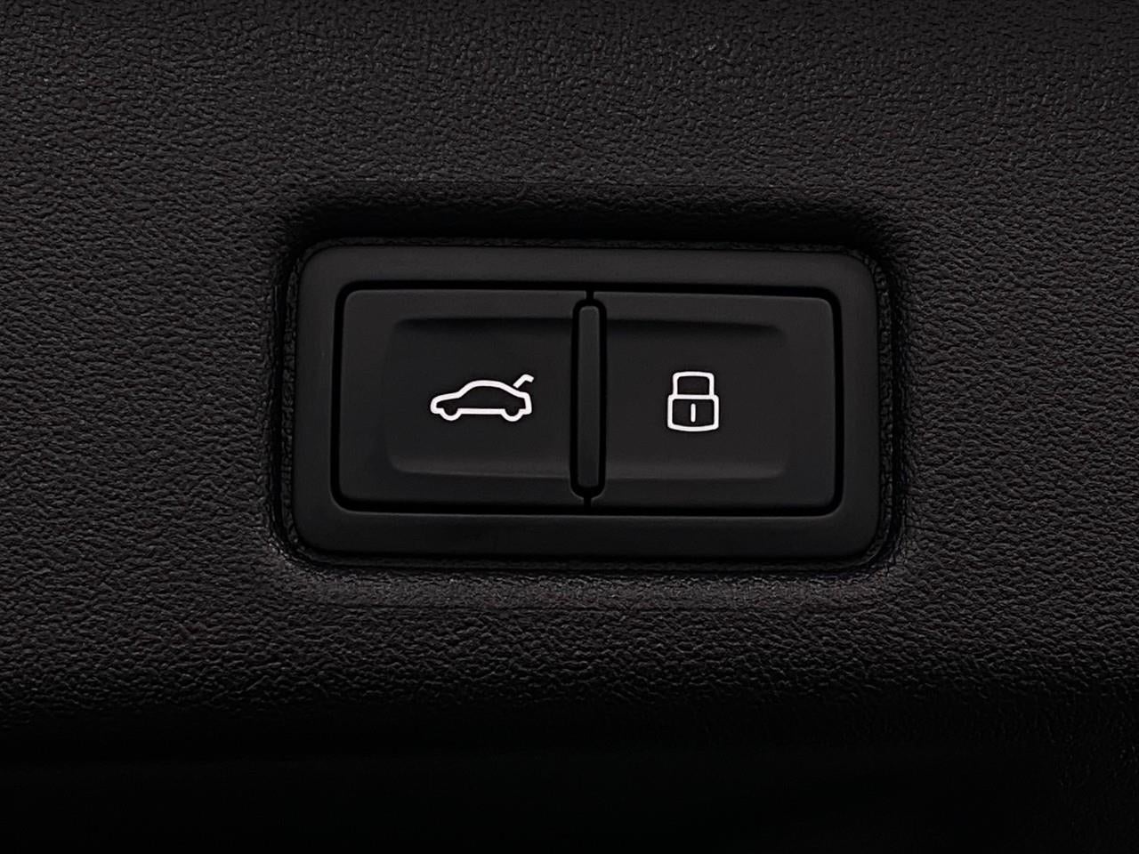 2025 Audi Q5 Prestige 2.0 TFSI quattro