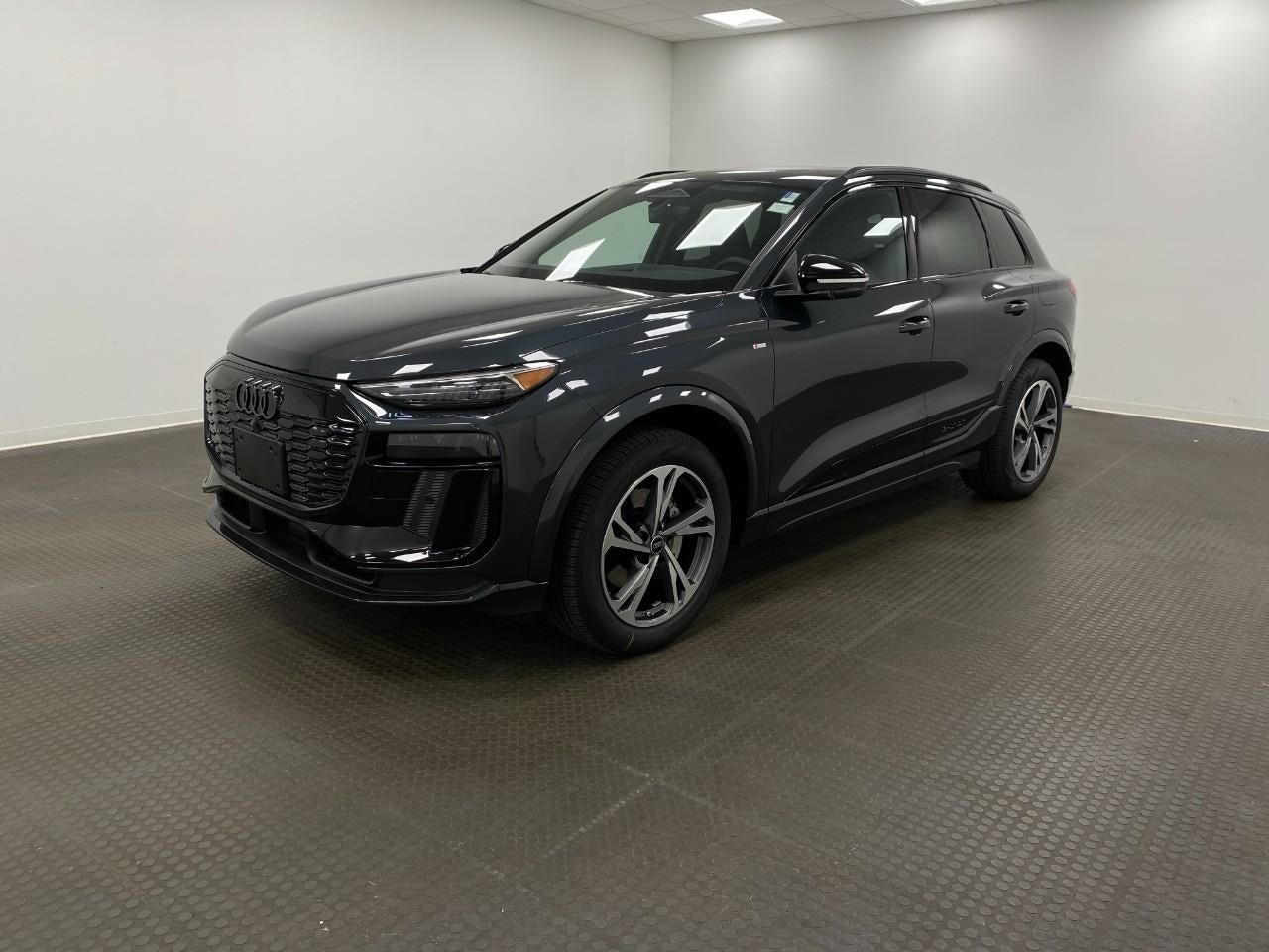 2027 Audi Q6 e-tron Premium Plus quattro