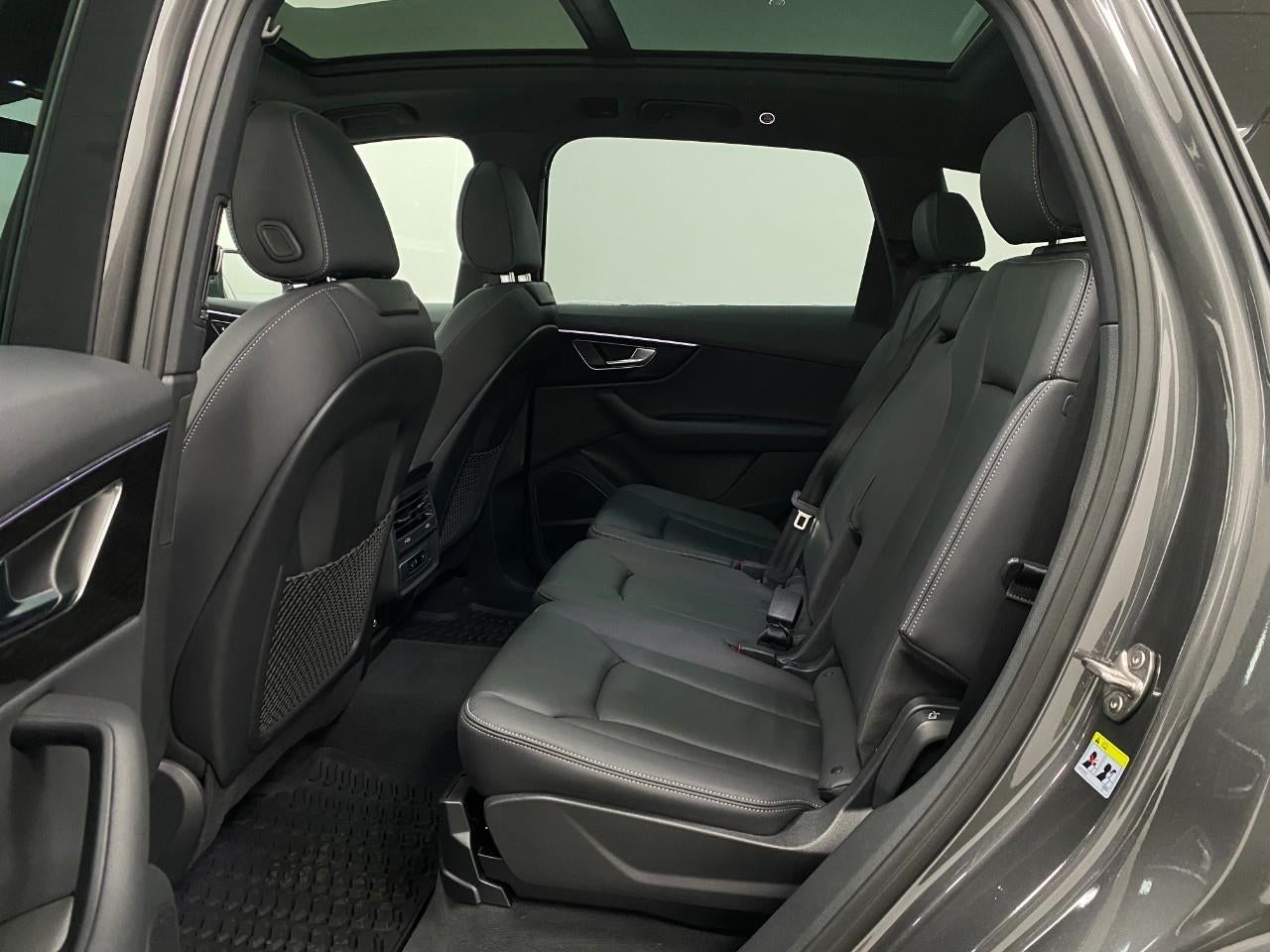 2025 Audi Q7 Premium 45 TFSI quattro