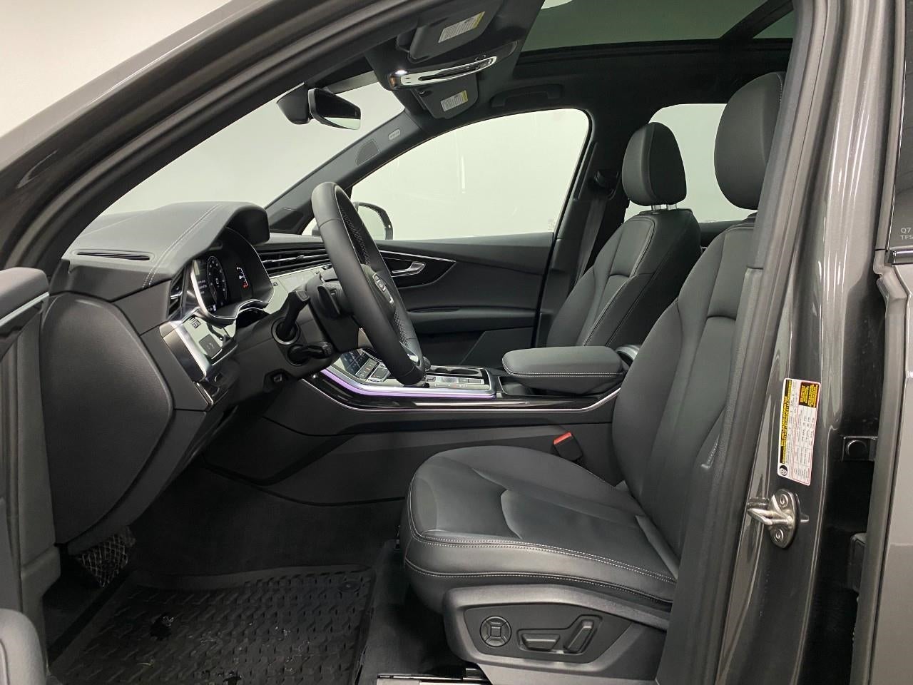 2025 Audi Q7 Premium 45 TFSI quattro
