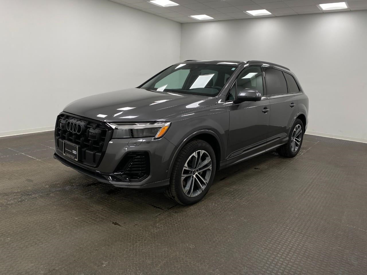 2025 Audi Q7 Premium 45 TFSI quattro