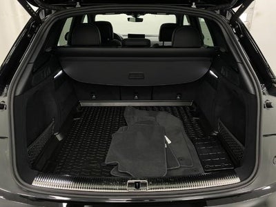 2025 Audi SQ5 Premium Plus 3.0 TFSI quattro