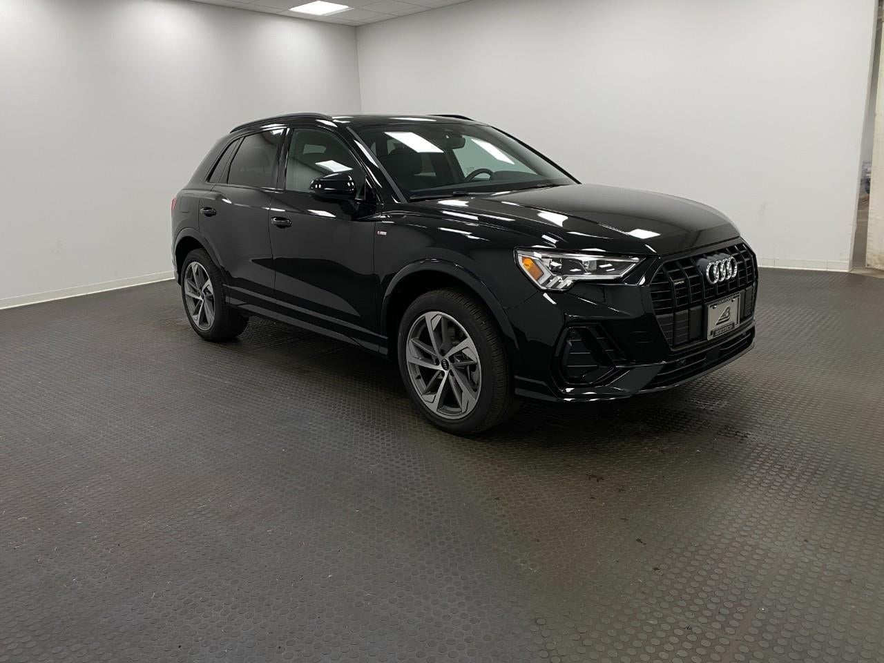 2025 Audi Q3 S line Premium 45 TFSI quattro