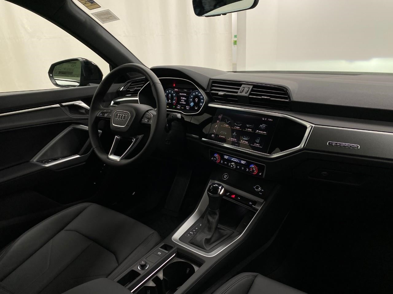 2025 Audi Q3 S line Premium 45 TFSI quattro