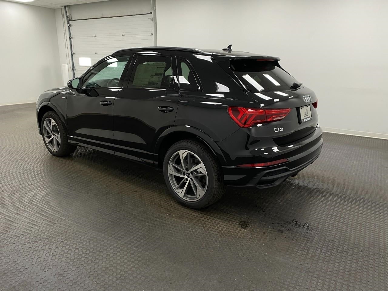 2025 Audi Q3 S line Premium 45 TFSI quattro