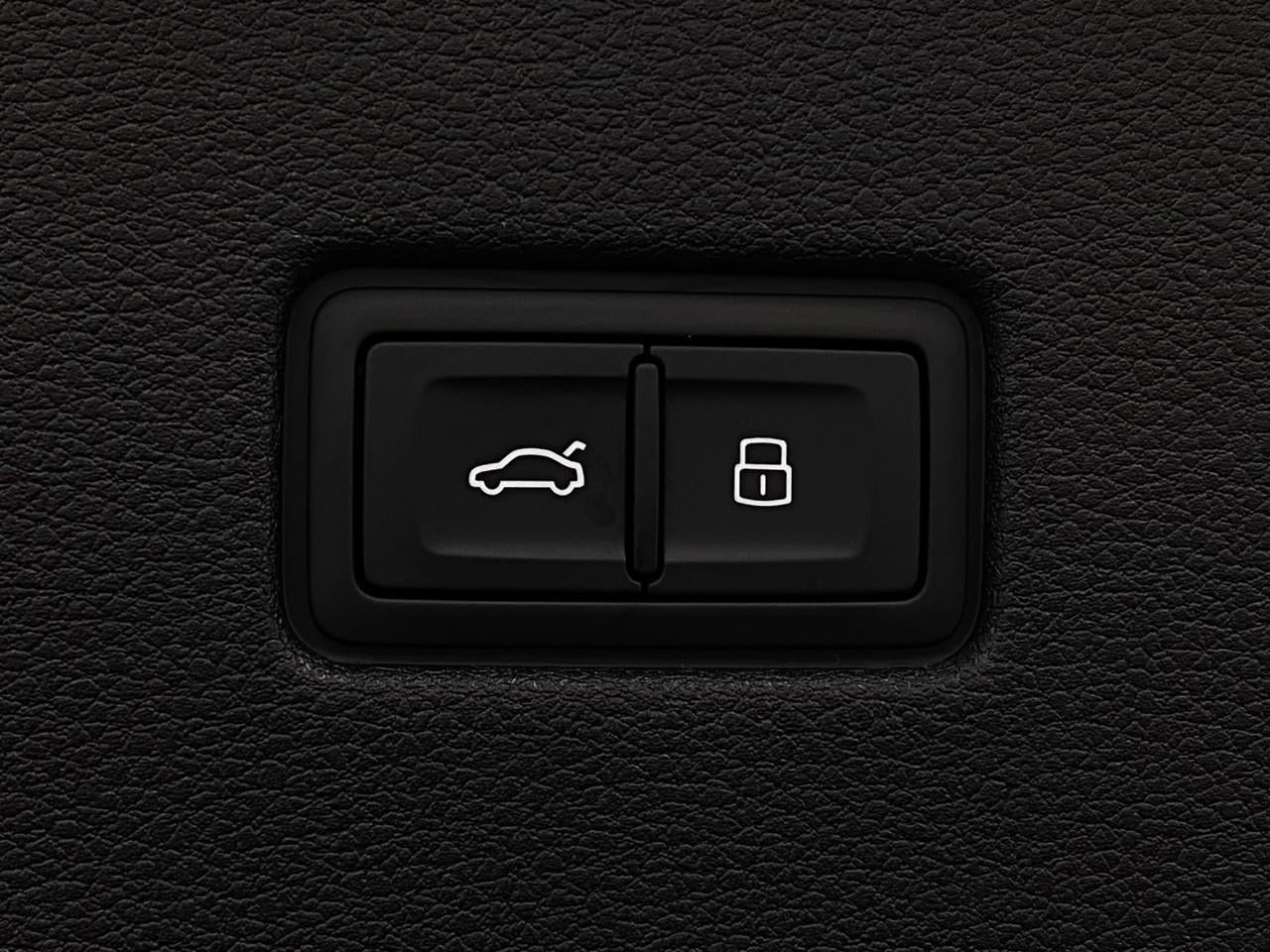 2026 Audi Q8 Premium Plus quattro