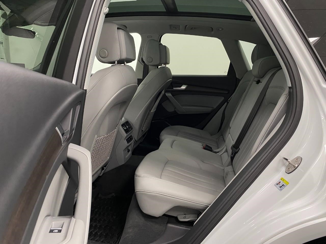 2022 Audi Q5 S line Premium 45 TFSI quattro