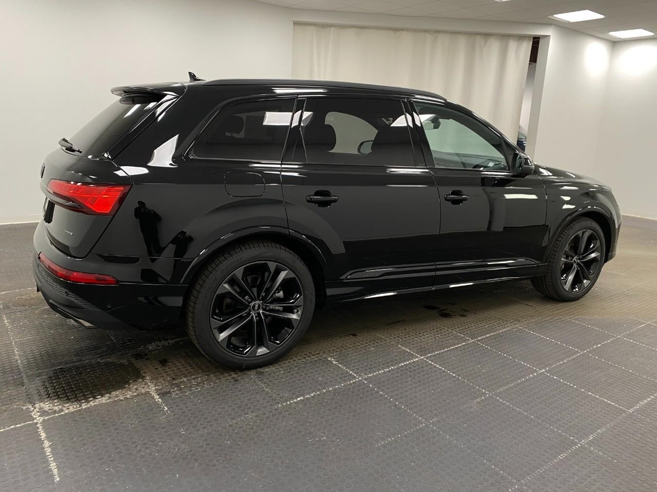 2026 Audi Q7 Premium Plus 55 quattro