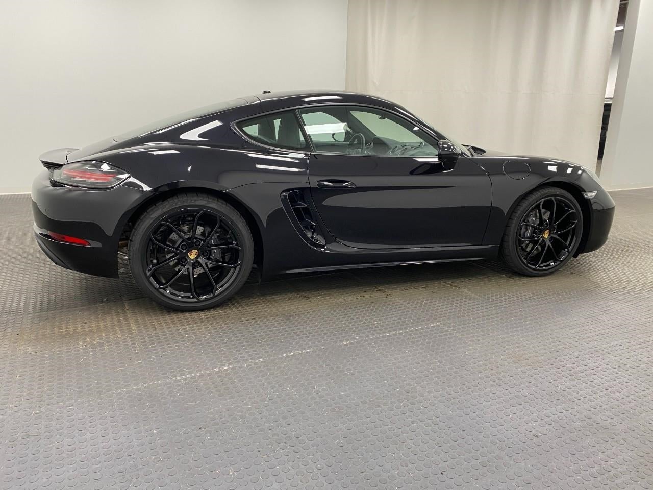 2025 Porsche 718 Cayman Coupe
