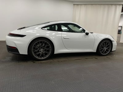 2025 Porsche 911 Carrera