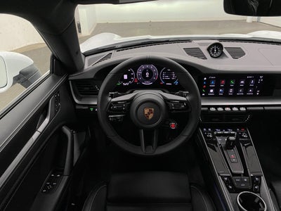 2025 Porsche 911 Carrera