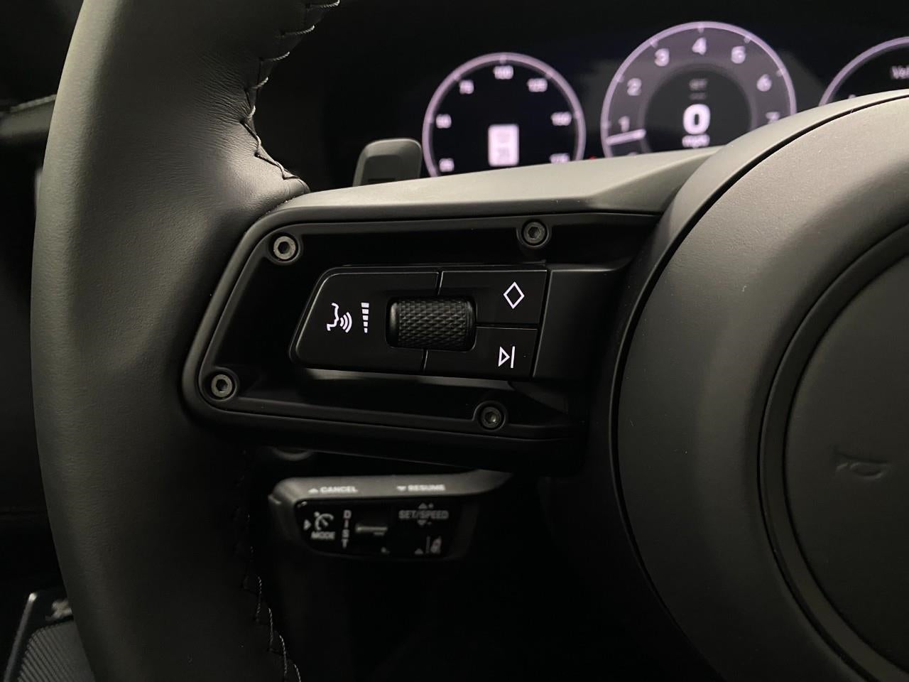 2025 Porsche 911 Carrera