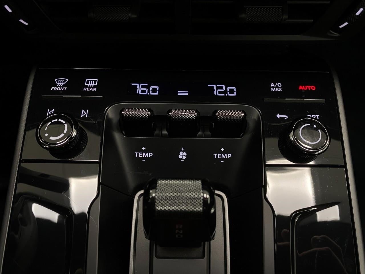 2025 Porsche 911 Carrera