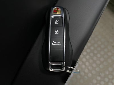 2025 Porsche 911 Carrera