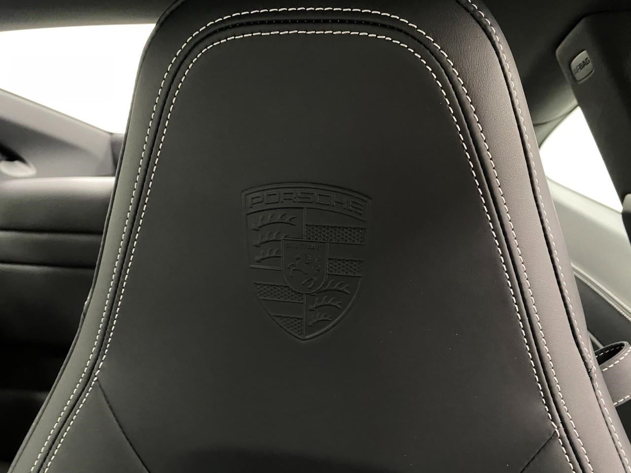 2025 Porsche 911 Carrera