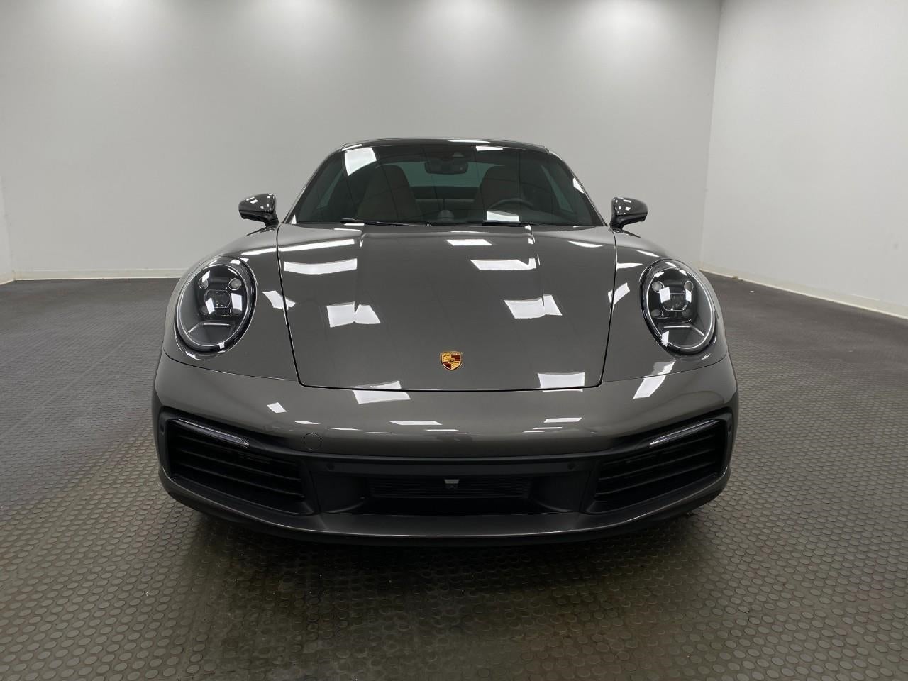 2022 Porsche 911 Carrera
