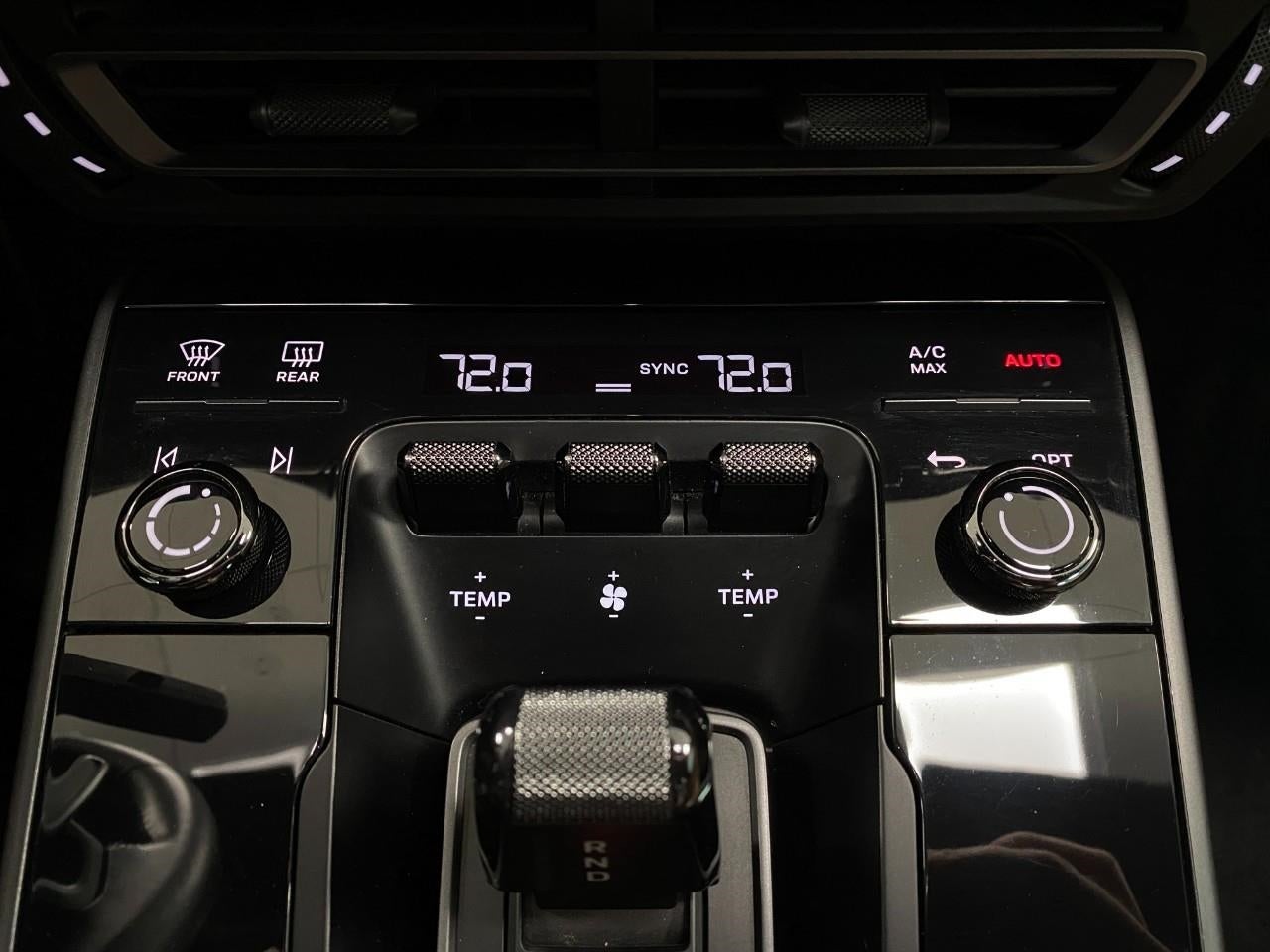 2022 Porsche 911 Carrera