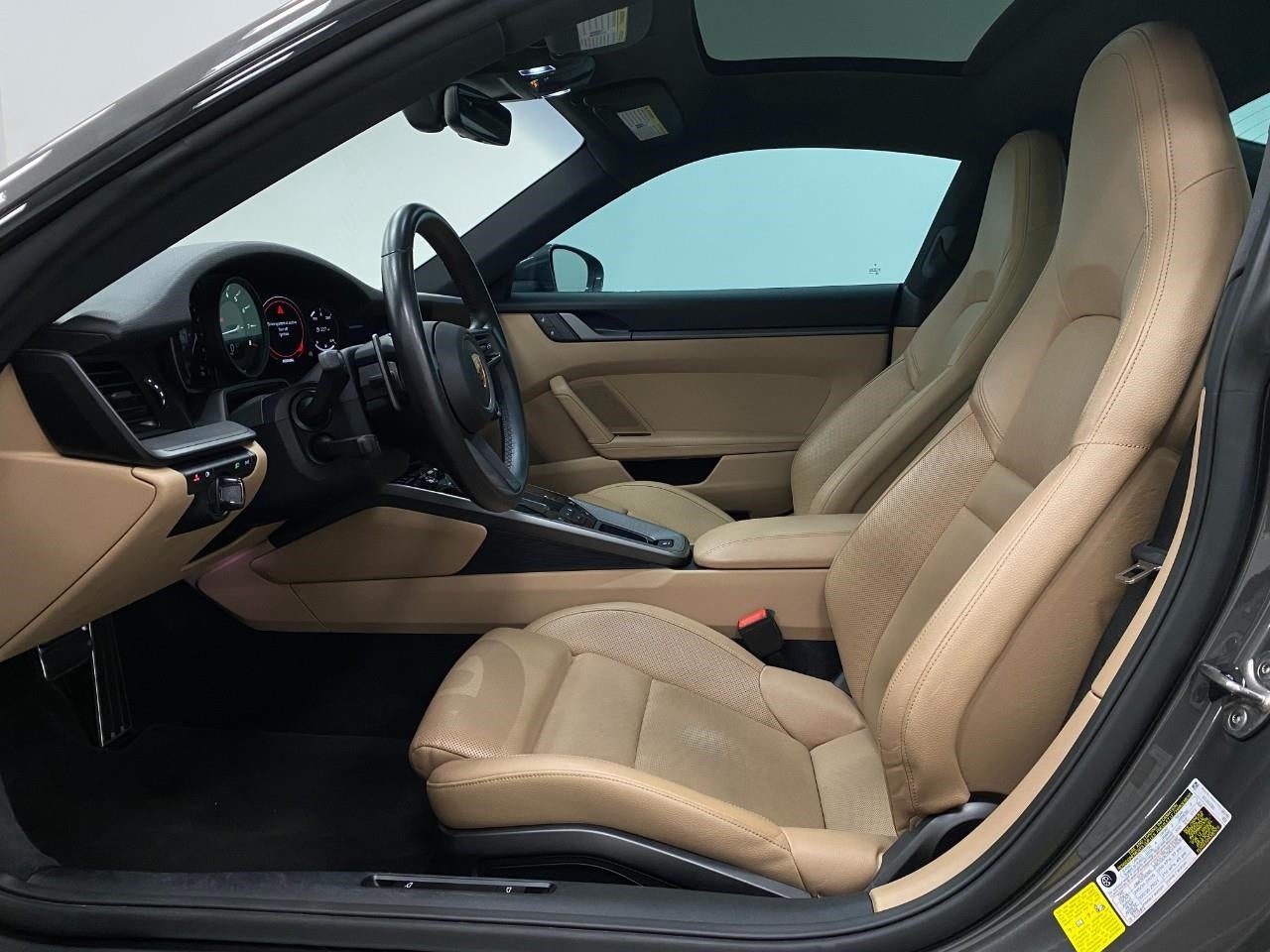 2022 Porsche 911 Carrera
