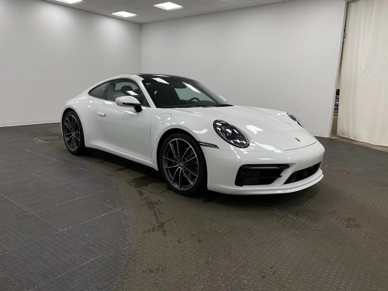 2024 Porsche 911 Carrera