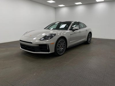 2025 Porsche Panamera 4