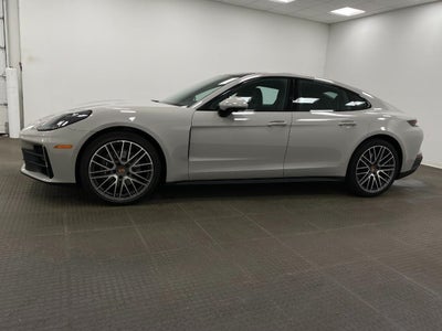 2025 Porsche Panamera 4