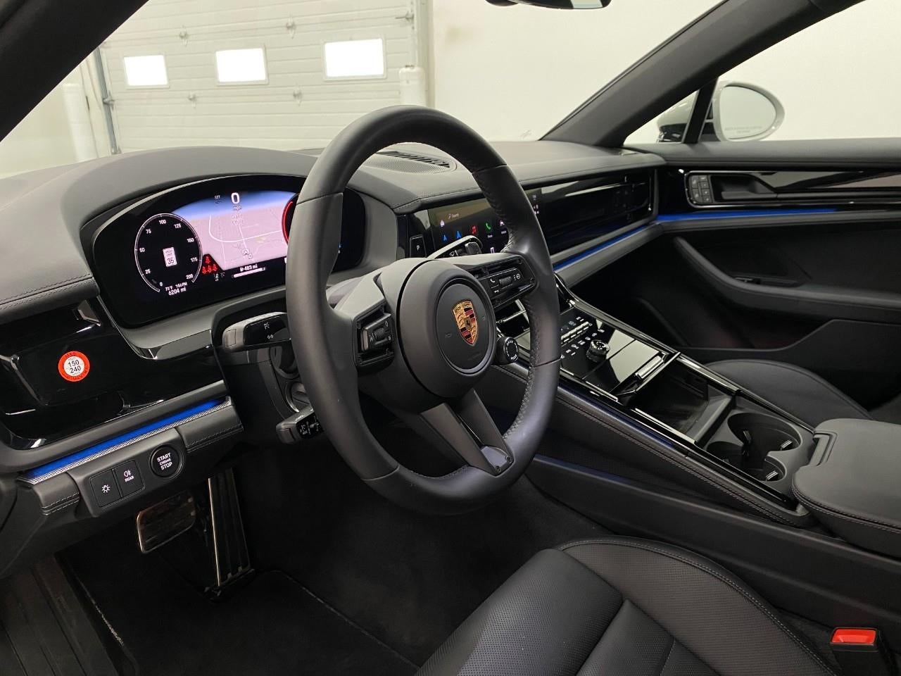 2025 Porsche Panamera 4