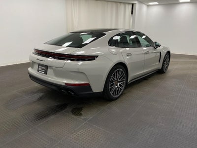 2025 Porsche Panamera 4