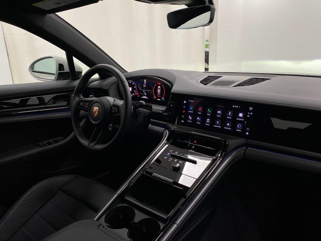 2025 Porsche Panamera 4