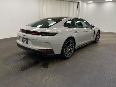 2025 Porsche Panamera 4