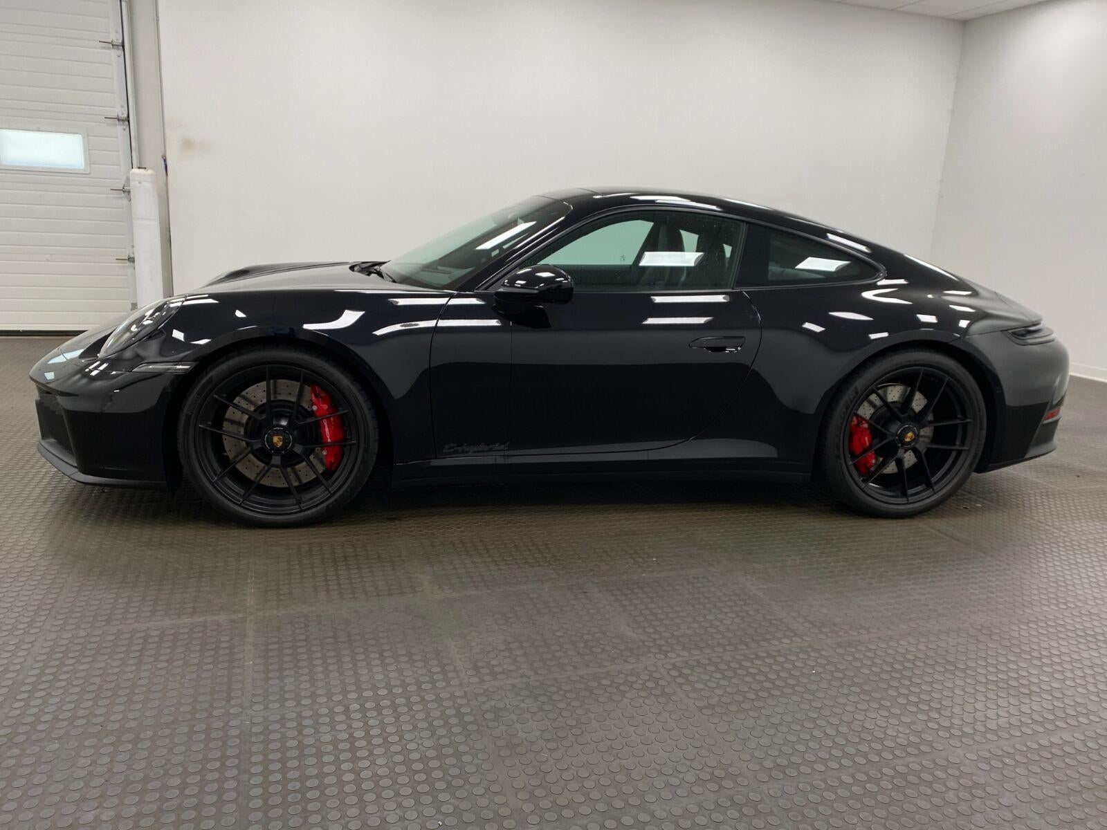 2026 Porsche 911 Carrera GTS