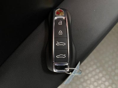 2025 Porsche Taycan 4S