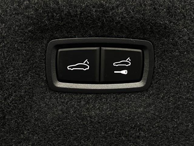 2025 Porsche Taycan 4S