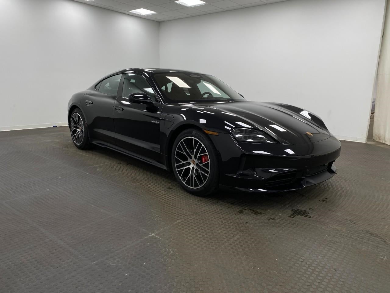 2026 Porsche Taycan 4S