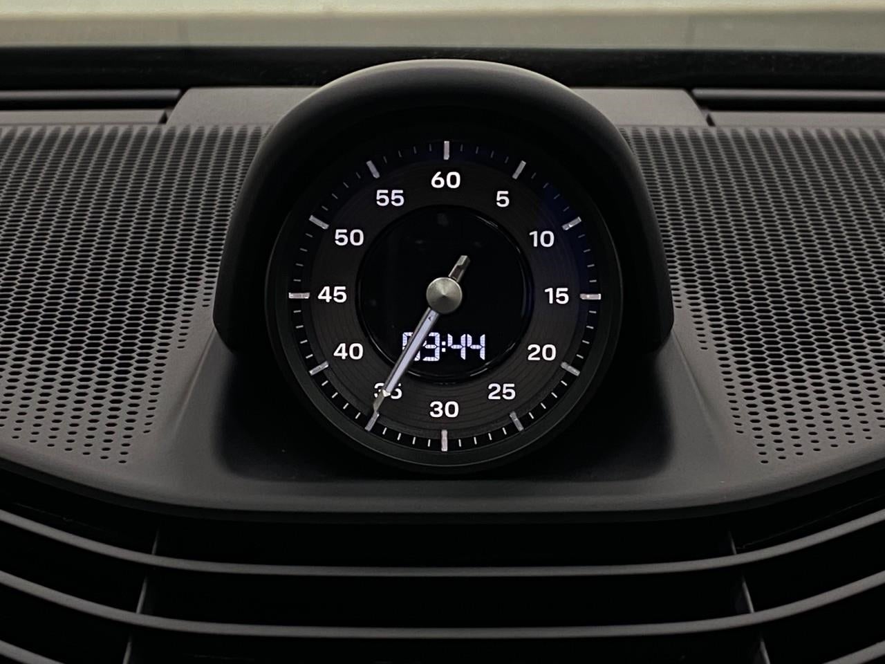 2026 Porsche Taycan 4S